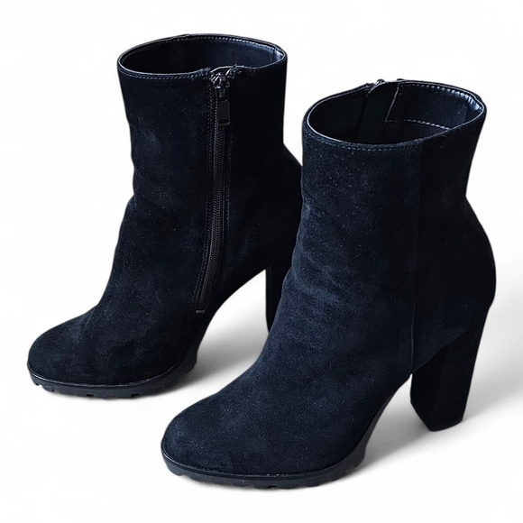 Aldo Shoes - ALDO Women’s Black Suede Block Heel Ankle Boots Size 8.5